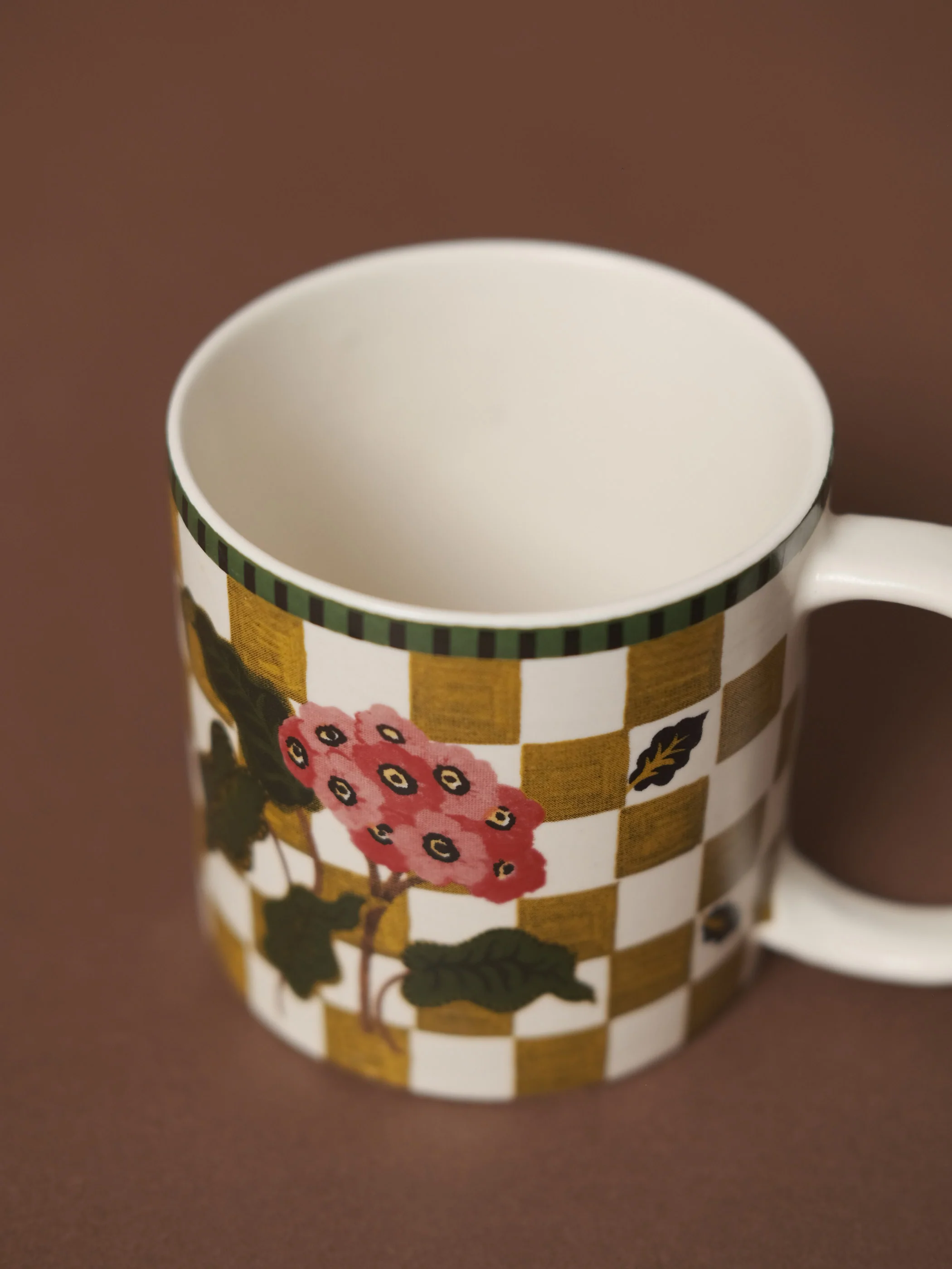 Checkered Straight Mug - Image 3